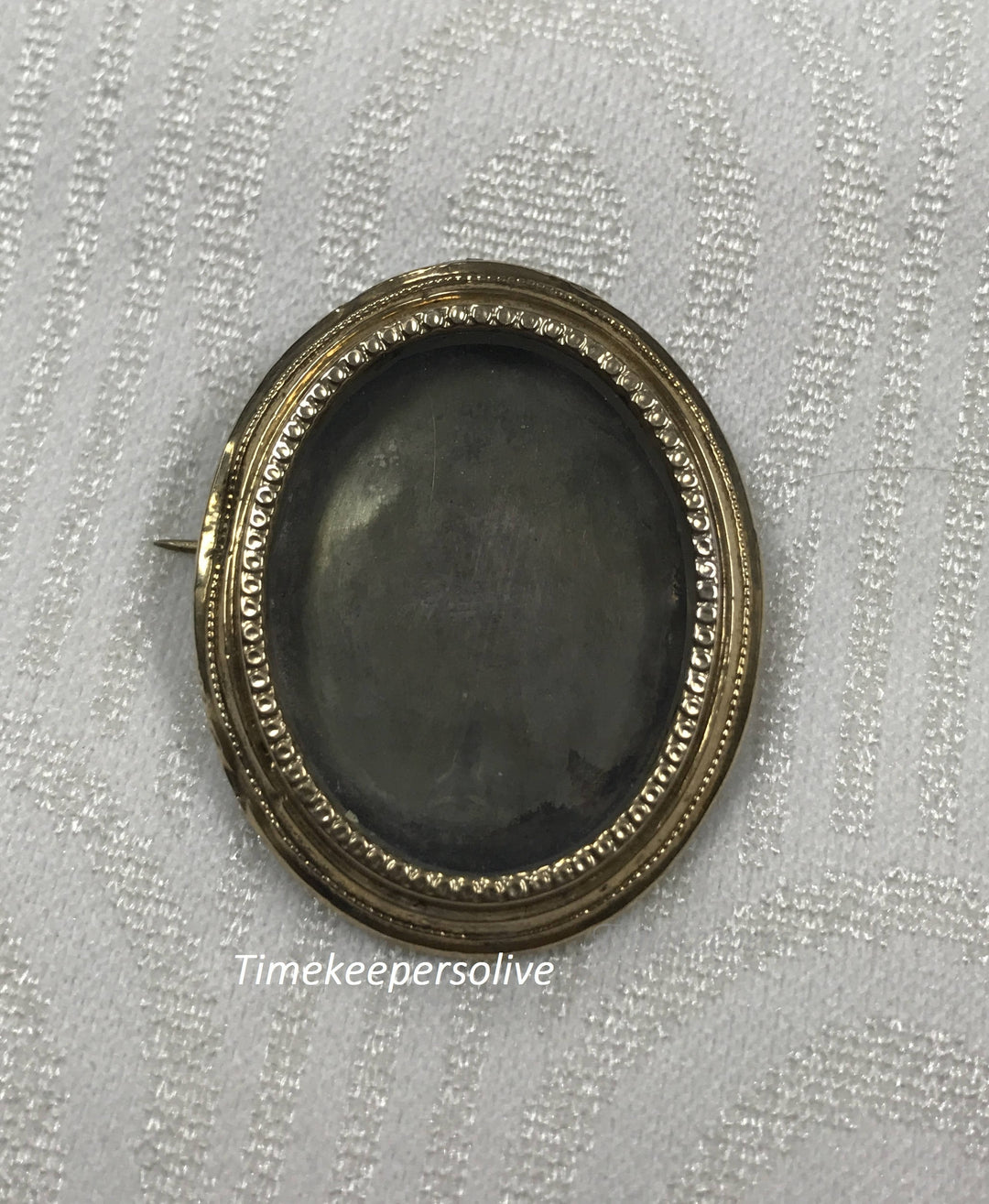 a694 Vintage Adorable 10kt Yellow Gold Photo Oval Frame Locket Charm Pin Brooch