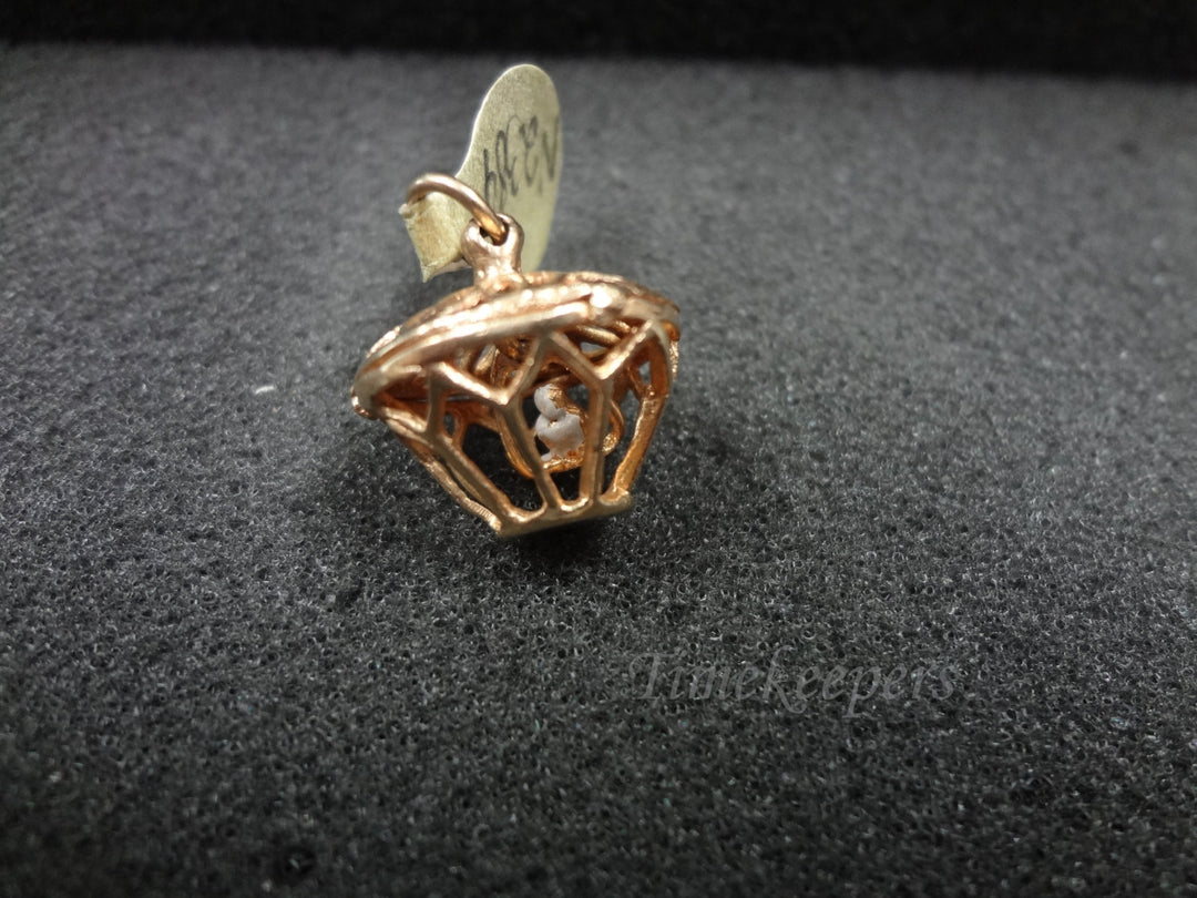 c538 Pretty 14k Yellow Gold Bird in a Golden Cage Charm or Pendant