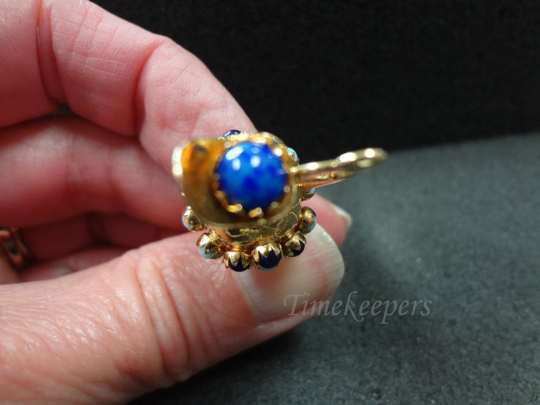 a839 Vintage 18k Yellow Gold Jug with a Blue Stopper, Charm or Pendant