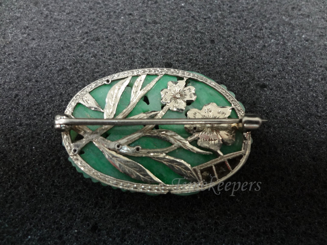a699 Vintage 1900s Green Jade Brooch with 10kt White Gold Backing
