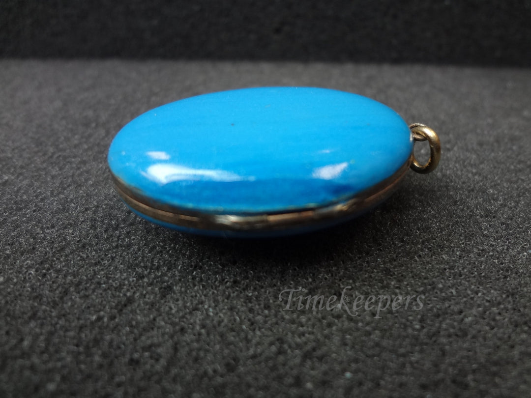 a1043 Beautiful Vintage Blue Enameled Oval Locket
