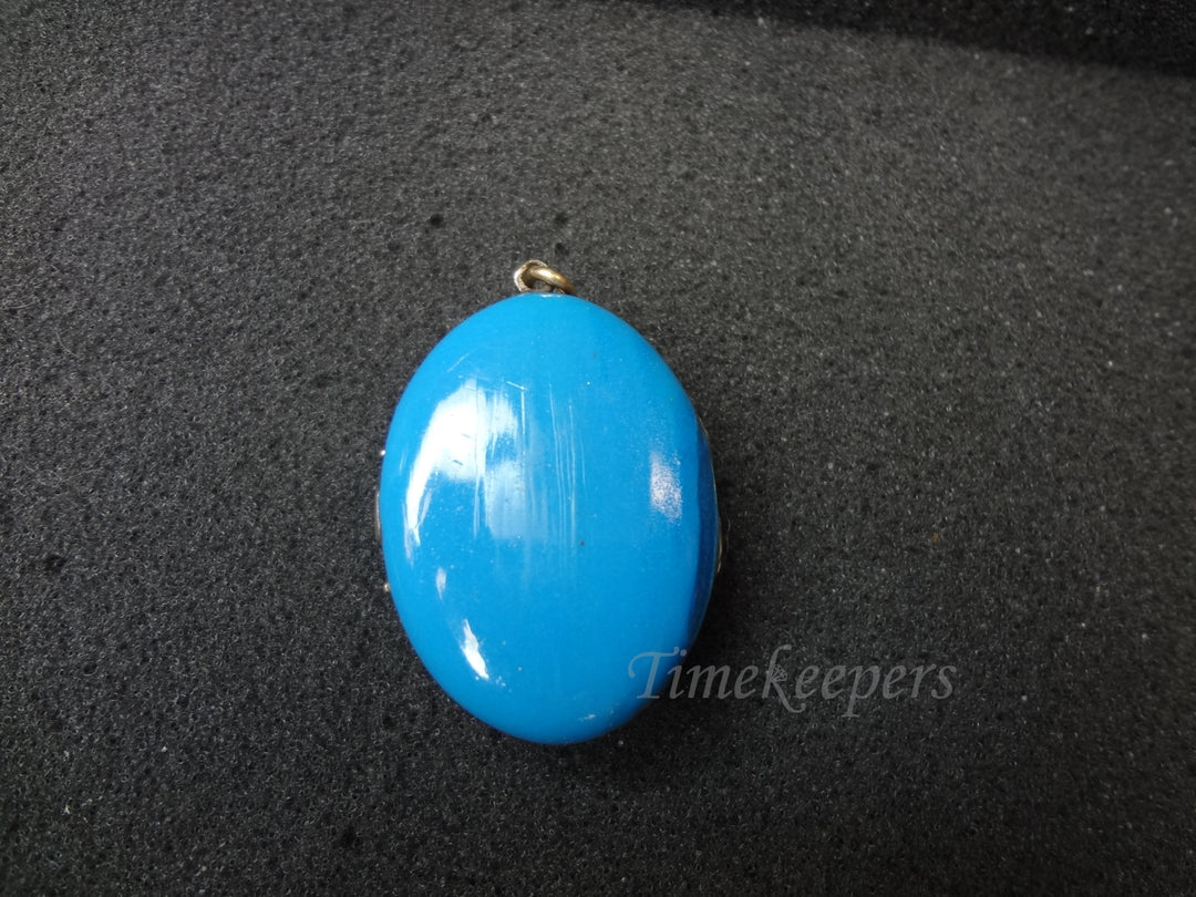 a1043 Beautiful Vintage Blue Enameled Oval Locket