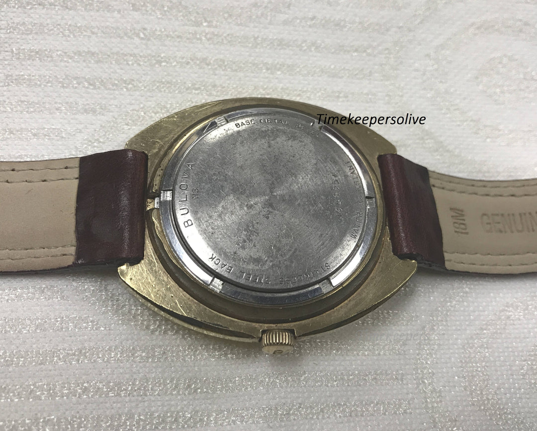 A017 Vintage Original Authentic Bulova Swiss Automatic Classic Date Large Wrist Watch