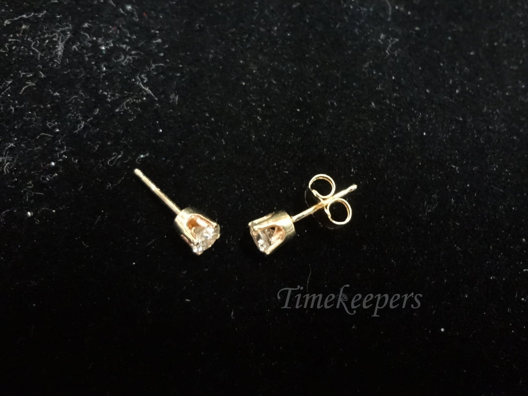 c596 Gorgeous, Classic 14k Yellow Gold Diamond Stud Pierced Earrings