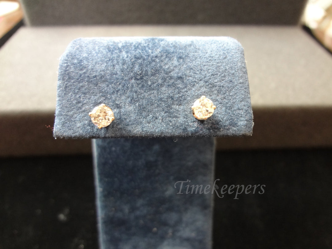 c596 Gorgeous, Classic 14k Yellow Gold Diamond Stud Pierced Earrings