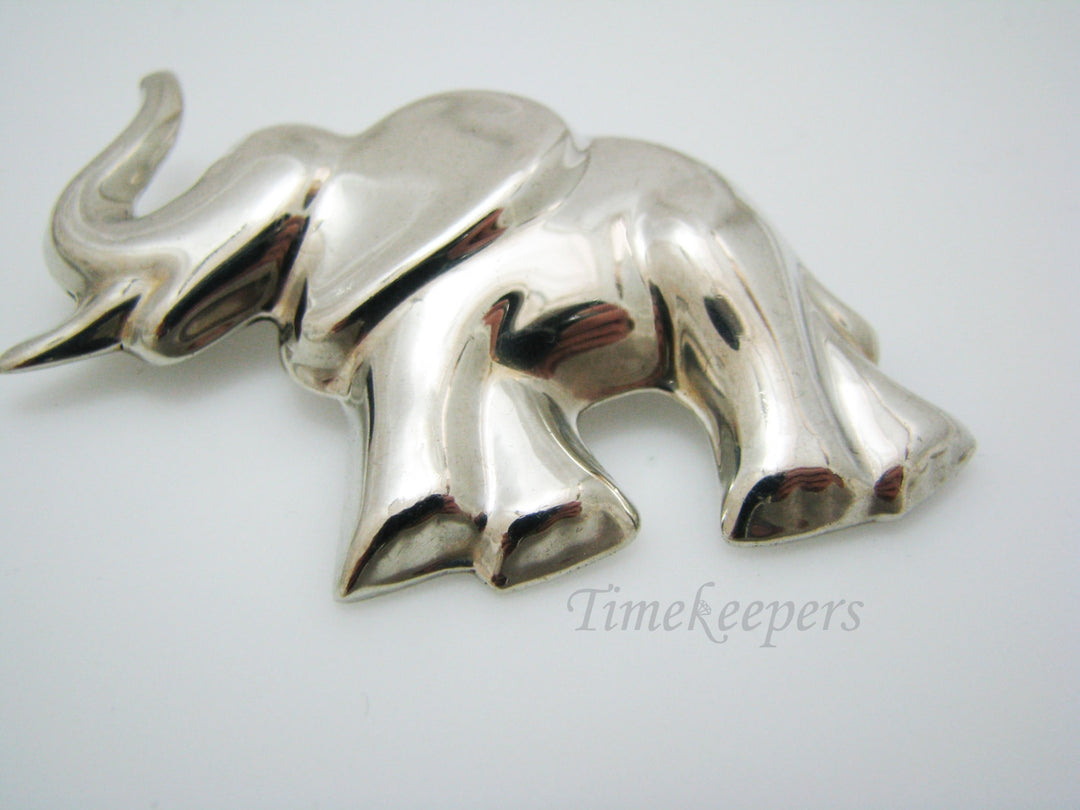 c333 Nice vintage Sterling Silver Elephant Brooch from Mexico