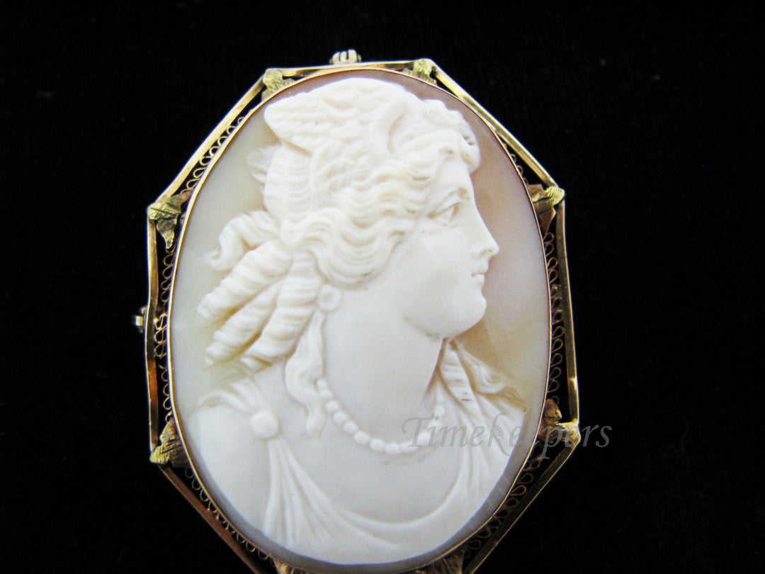 a867 Vintage 14k Yellow Gold Carved Cameo Convertible Brooch Pendant with Pearls