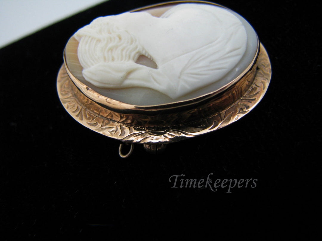c600 Gorgeous Vintage Carved Cameo Convertible Brooch/ Pendant in 10k Yellow Gold