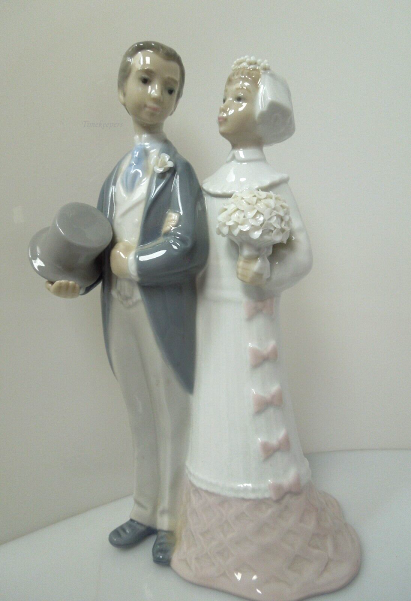 t130 lladro Wedding couple, lladro 4808, Retired lladro, wedding gift, gift for lladro collector, Anniversary gift