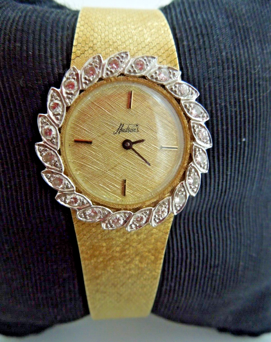 t057 Vintage Croton Time Corp 14k Yellow Gold and diamonds Hudson's Ladies Mechanical watch 17 Jewels  