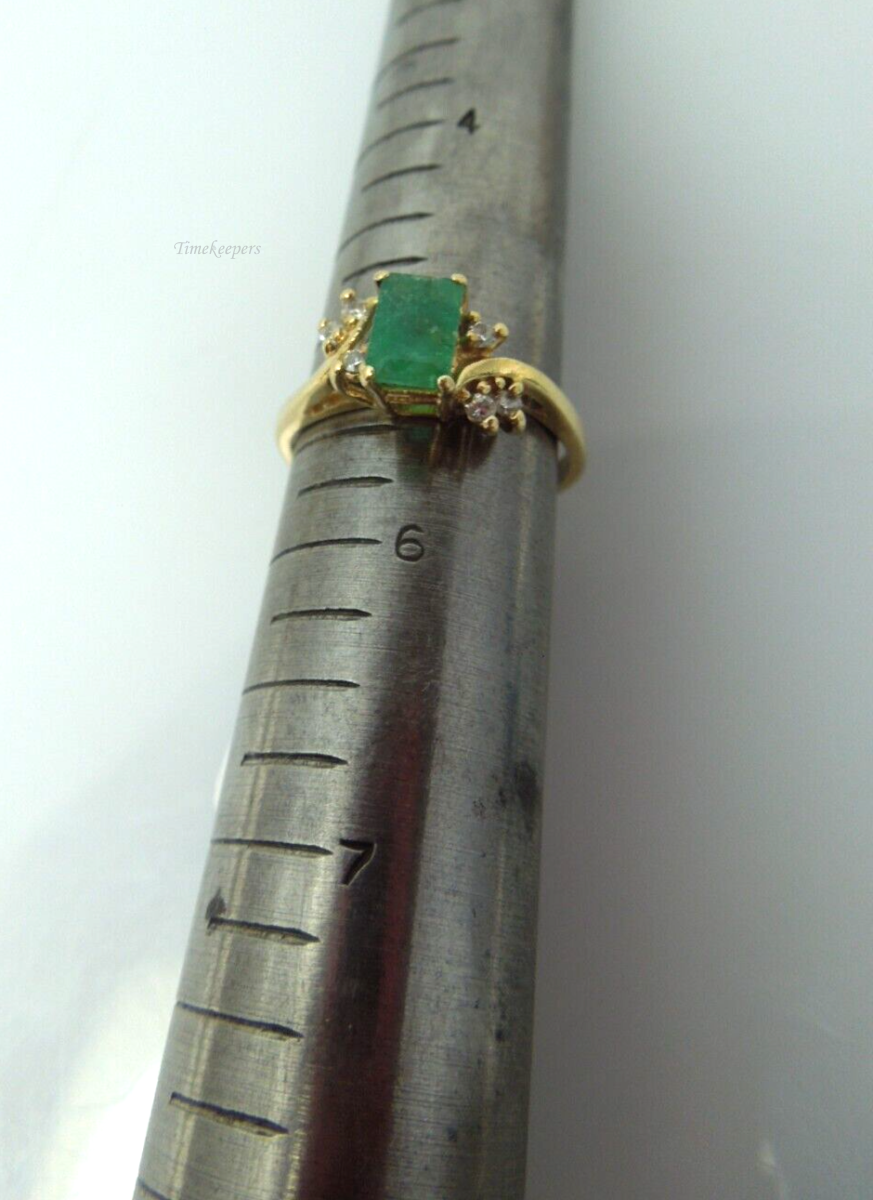 s858 14kt Yellow Gold Emerald Diamond .03 cts Ring Size 5 1/2(US) Signed