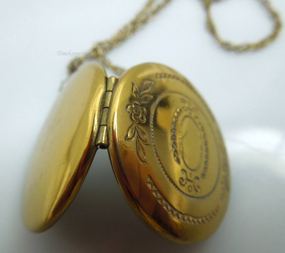 s930 Vintage Gold Filled Round Photo Pendant Necklace 24" Keepsake Jewelry