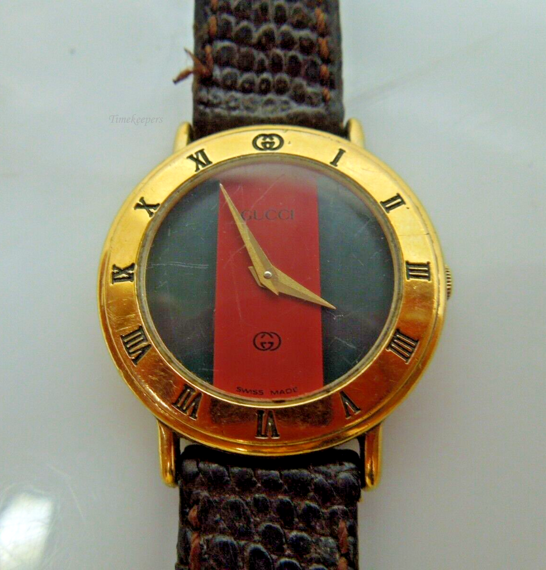 t154 AUTHENTIC GUCCI G 3000.L Gold Plated / Sherry Line / Original Croc Leather Sherry Watchband / Quartz / Swiss Made.