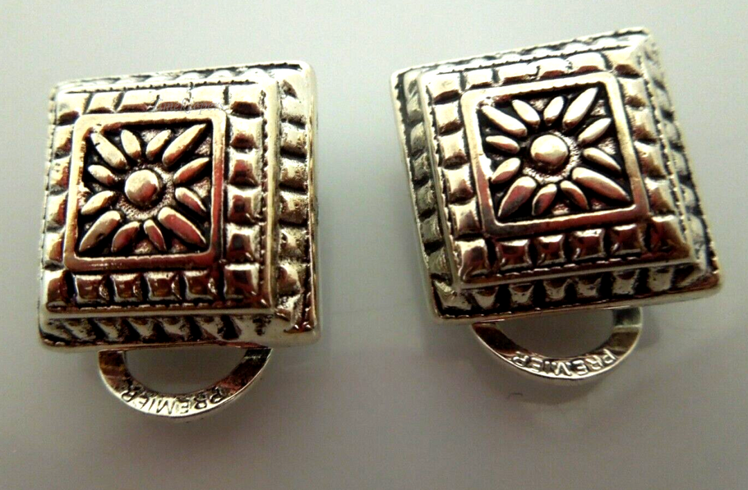 s090 Vintage Premier Silver Clip On Earrings Square