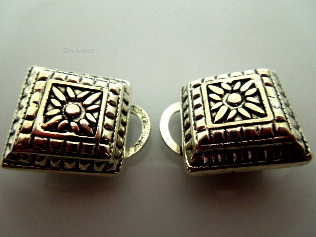 s090 Vintage Premier Silver Clip On Earrings Square