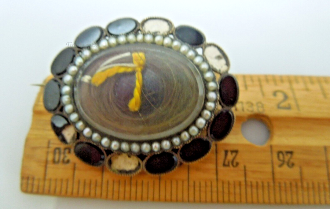 s978 Antique Gold Filled Seed Pearl Mourning Hair Jewelry Brooch Pin Victorian Era with missing onyx