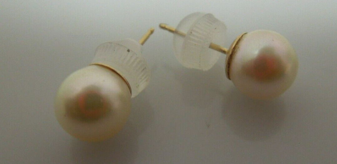 s261 Pretty Pair of 14kt Yellow Gold Pearl Studs 