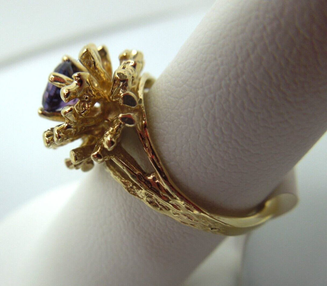 s879 10kt Yellow Gold  Synthetic Amethyst Ring Size 6 3/4  