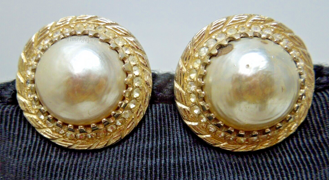 s640 AUTHENTIC SIGNED BERGERE PEARL GOLD TONE ROUND CLIP EARRINGS 