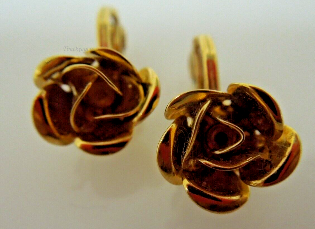 s650 Monet Vintage Gold tone Rose Earrings 