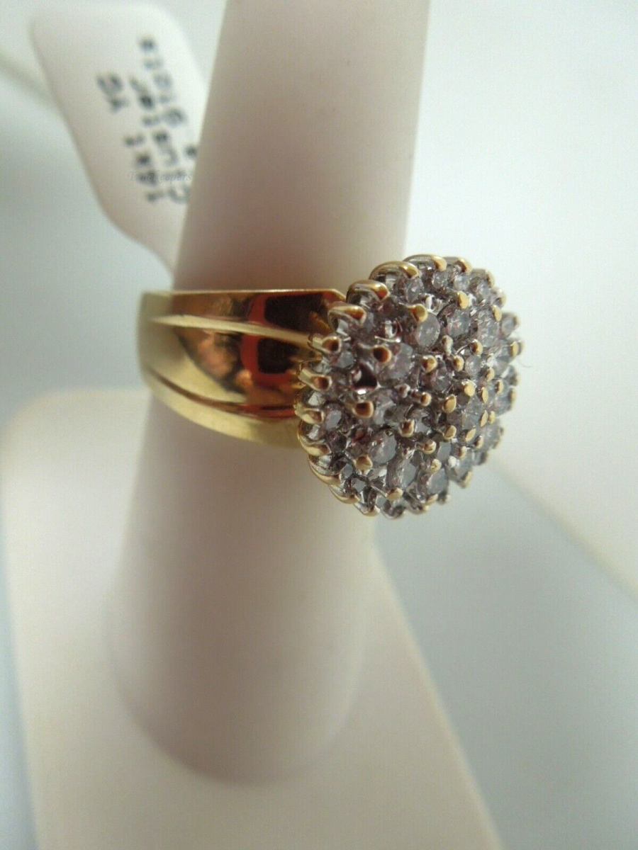 s356 14kt Yellow Gold Cluster of Diamonds .91 cts Ring Size 6.75