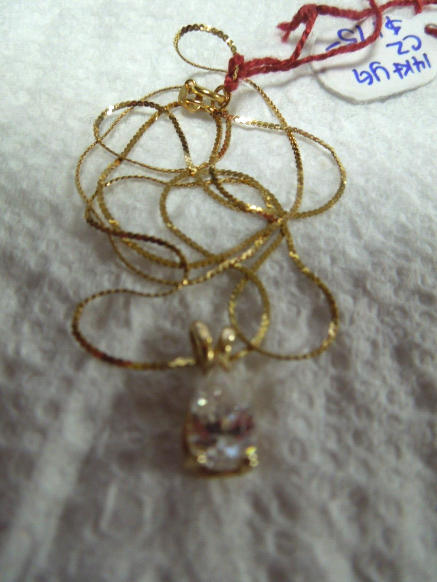 s695 14kt Yellow Gold Cubic Zirconia Pendant Necklace Signed 