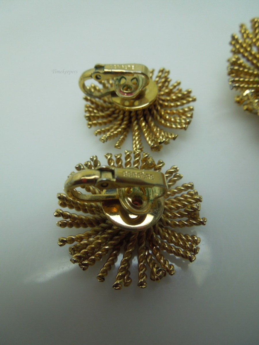 s736 Vintage Bergere Gold Tone Starburst Brooch Pin & Earrings Set