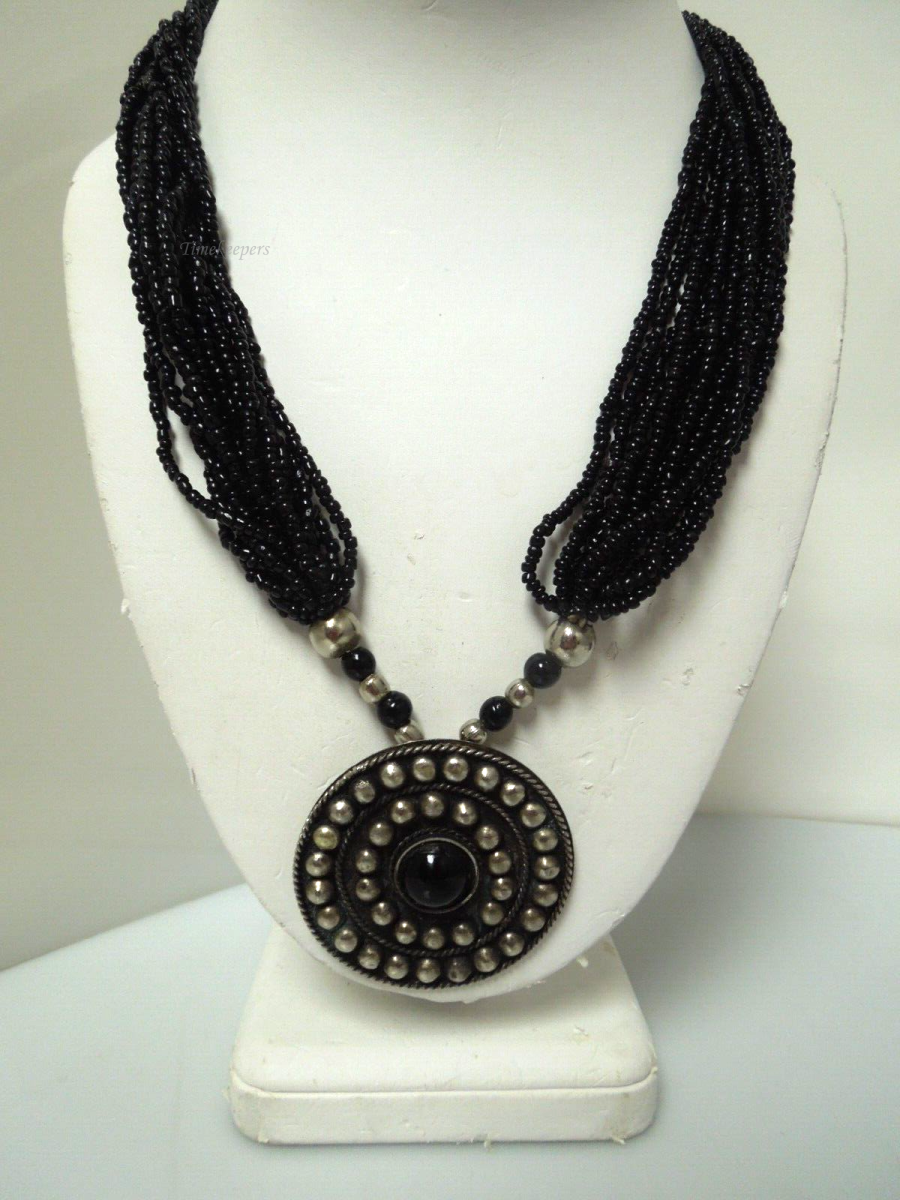 t065 Vintage Black Seed Bead Waterfall Round Pendant Necklace Multi Strand Boho Silver Tone Clasp 20"