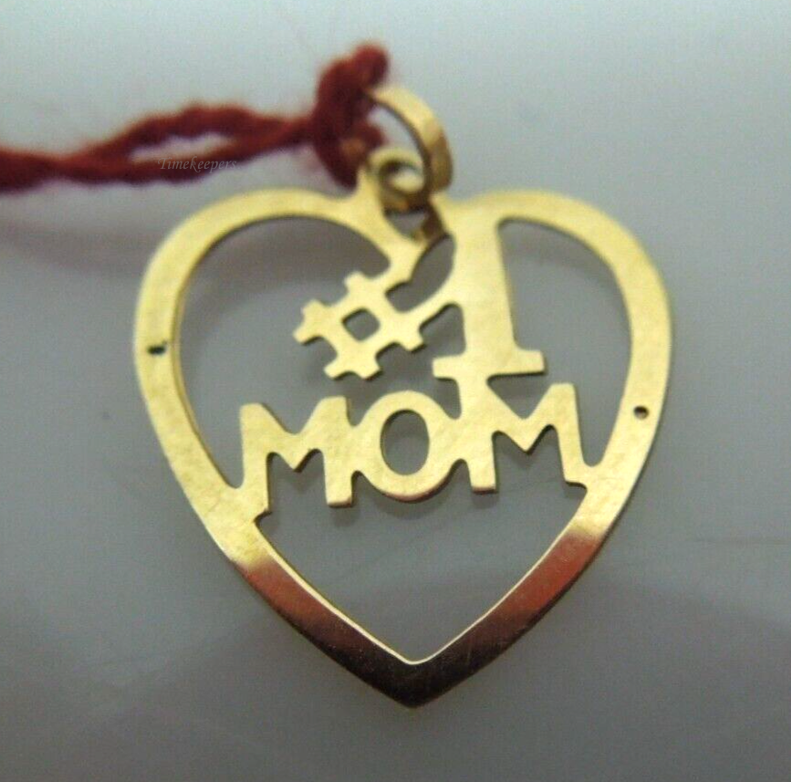 s421 14kt Yellow Gold #1 Mom Pendant 