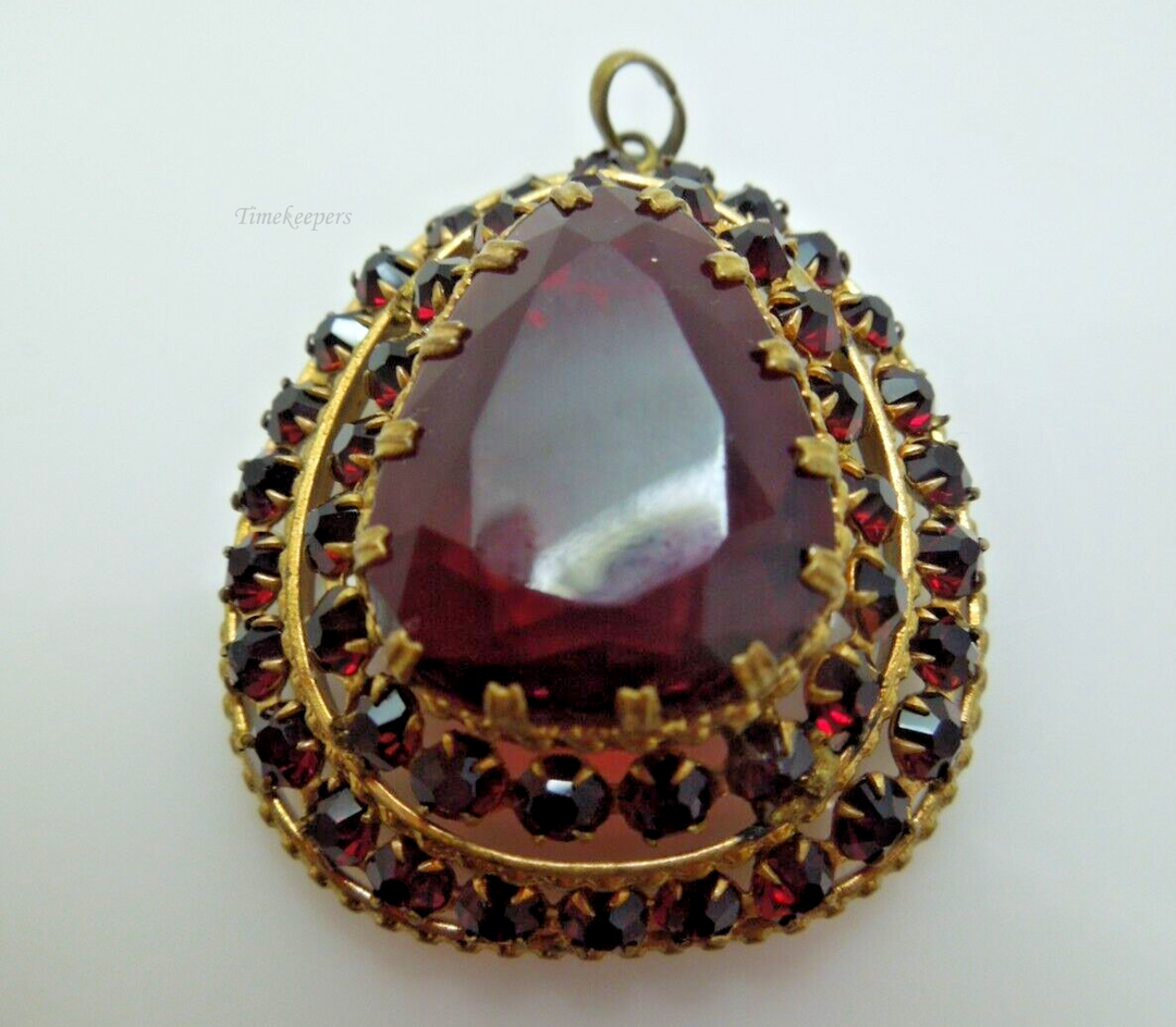 s637 Vintage Czechoslovakia Rhodolite Garnet Pendant 