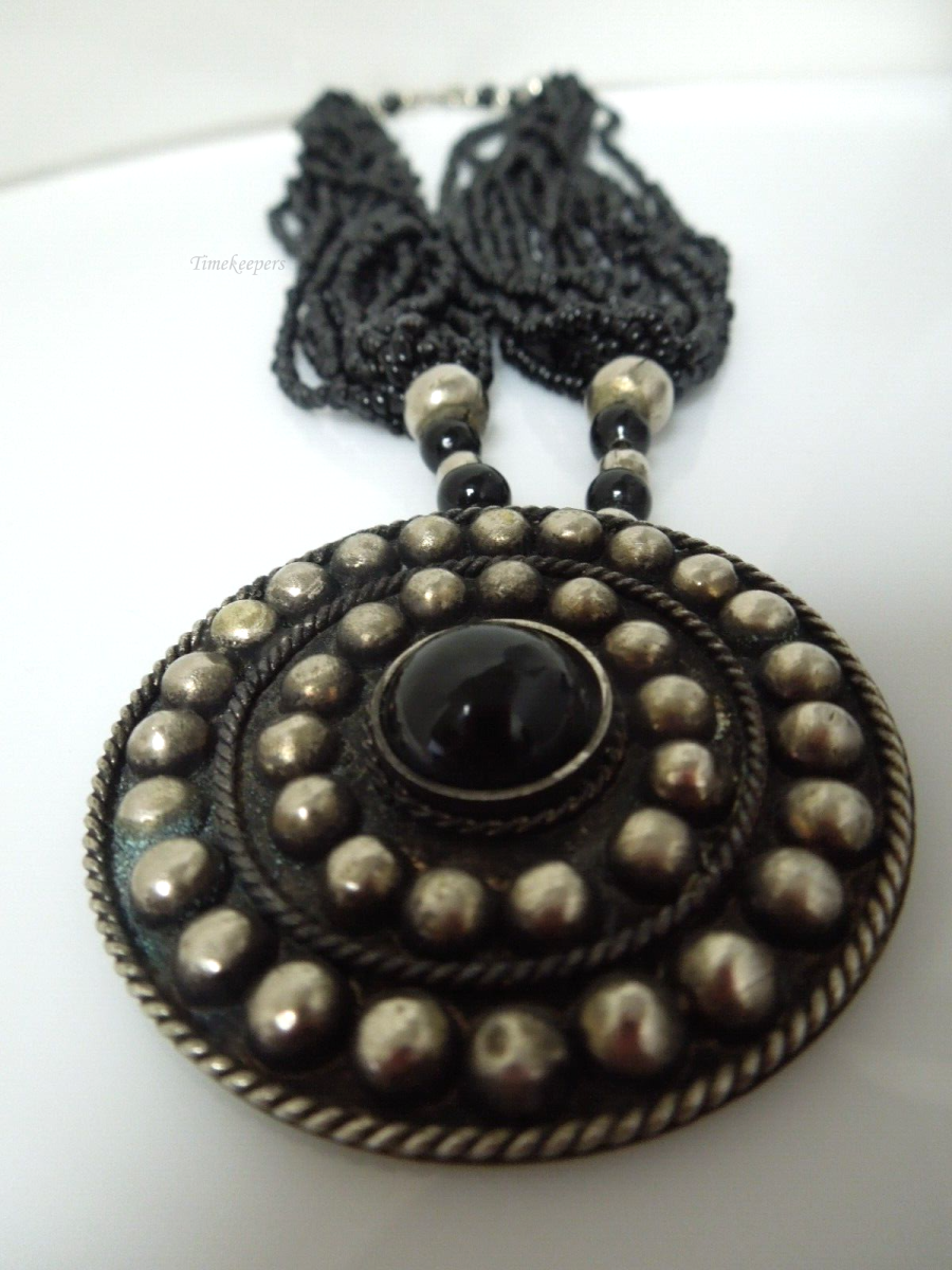 t065 Vintage Black Seed Bead Waterfall Round Pendant Necklace Multi Strand Boho Silver Tone Clasp 20"