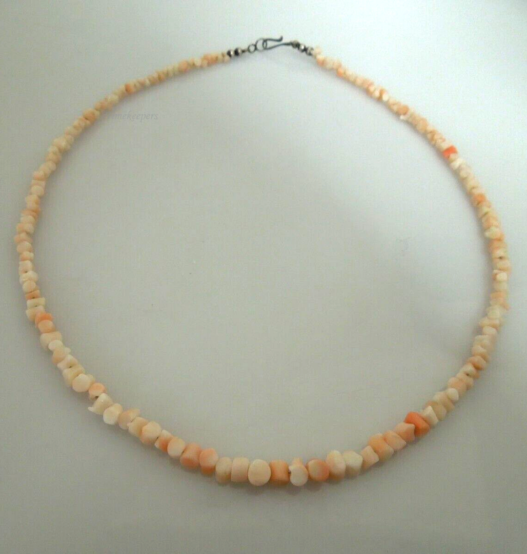 s096 Vintage Salmon Pink Beaded Shell Choker Necklace 16"