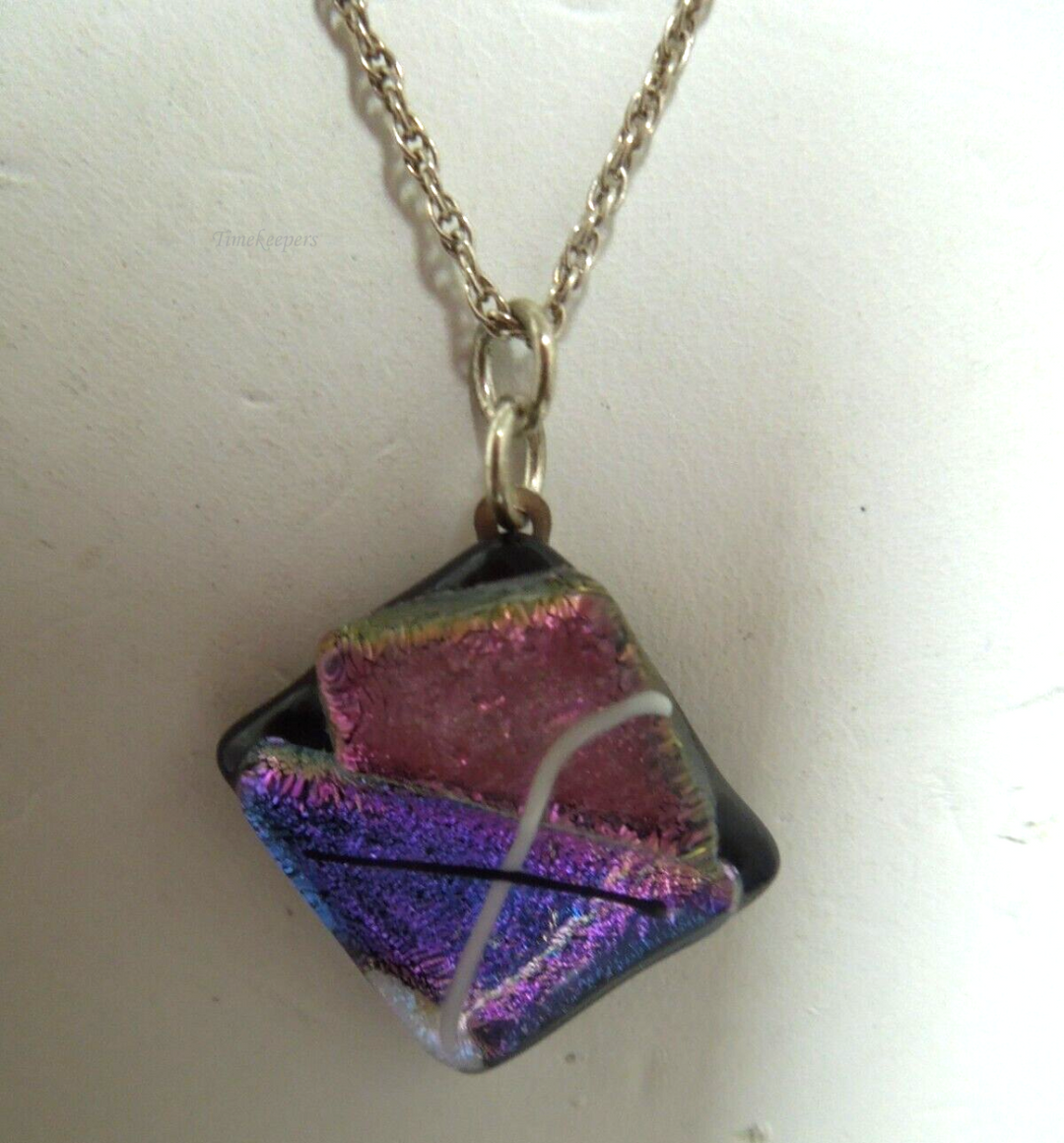 s152 Sterling Silver Chain and Purple Pink Pendant