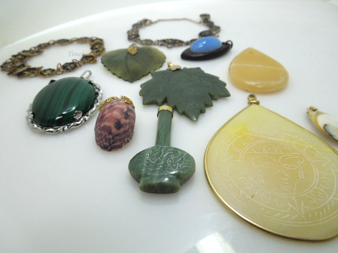 s638 Set of 11 Vintage Gemstone Pendant and Bracelet 