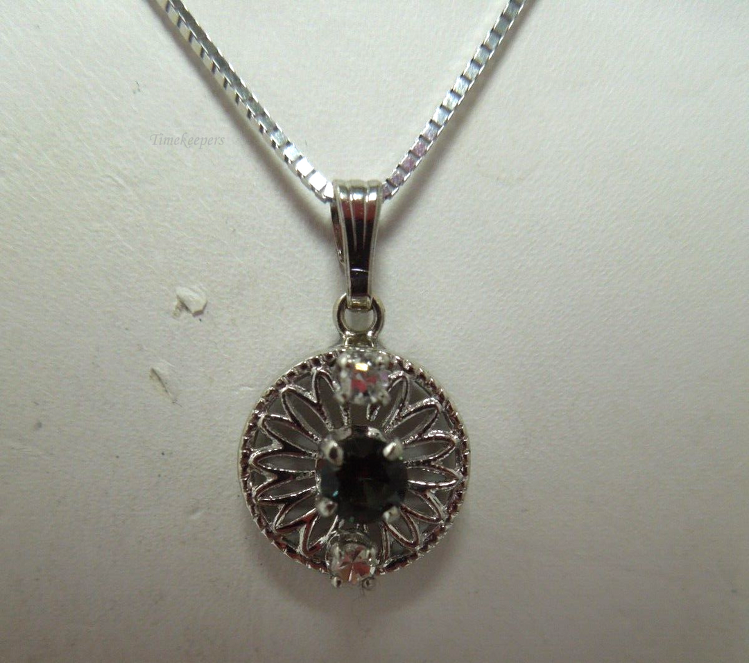 s160 14kt White Gold Diamond Accent Green Stone Pendant Necklace 16"