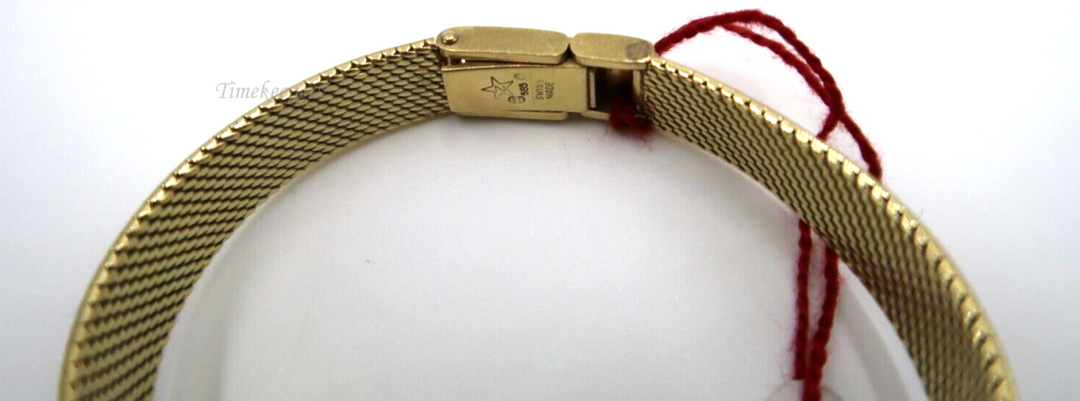 t223 14kt Yellow Gold Ladies Movado  Quartz Wrist Watch