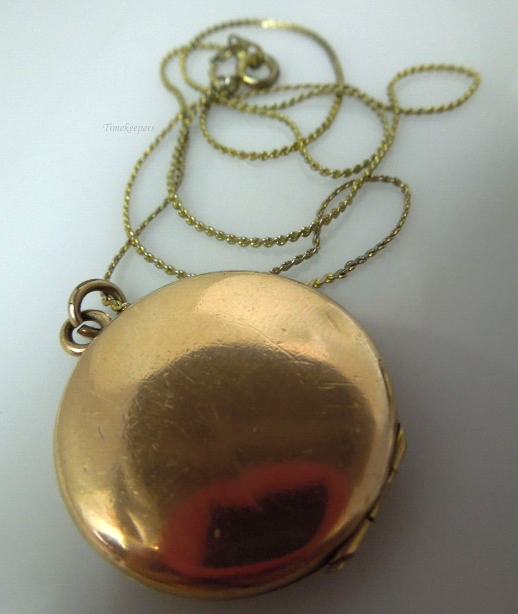 s927 Vintage Gold Filled Chain Locket Pendant Necklace 18 3/8"