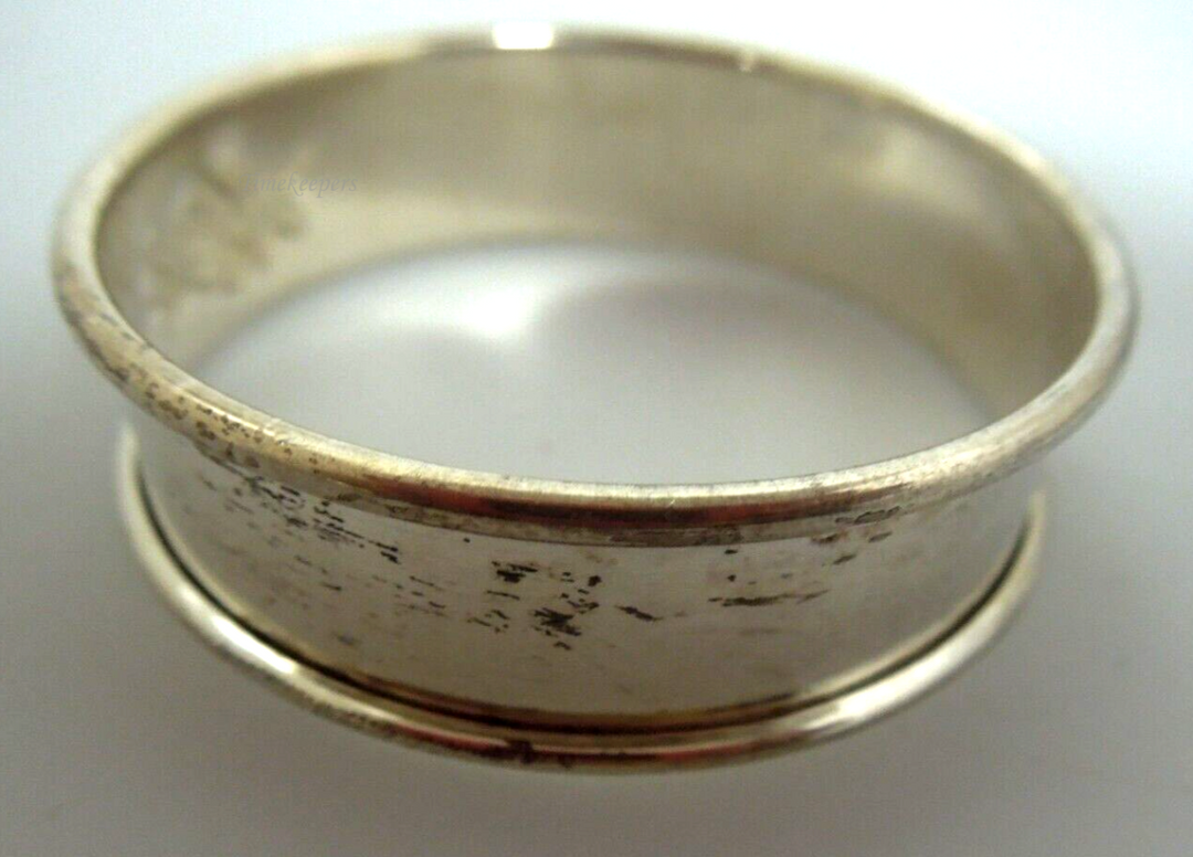 s361 Vintage Reed and Barton Sterling Silver Napkin Ring