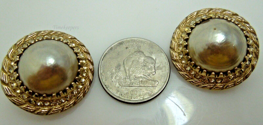 s640 AUTHENTIC SIGNED BERGERE PEARL GOLD TONE ROUND CLIP EARRINGS 