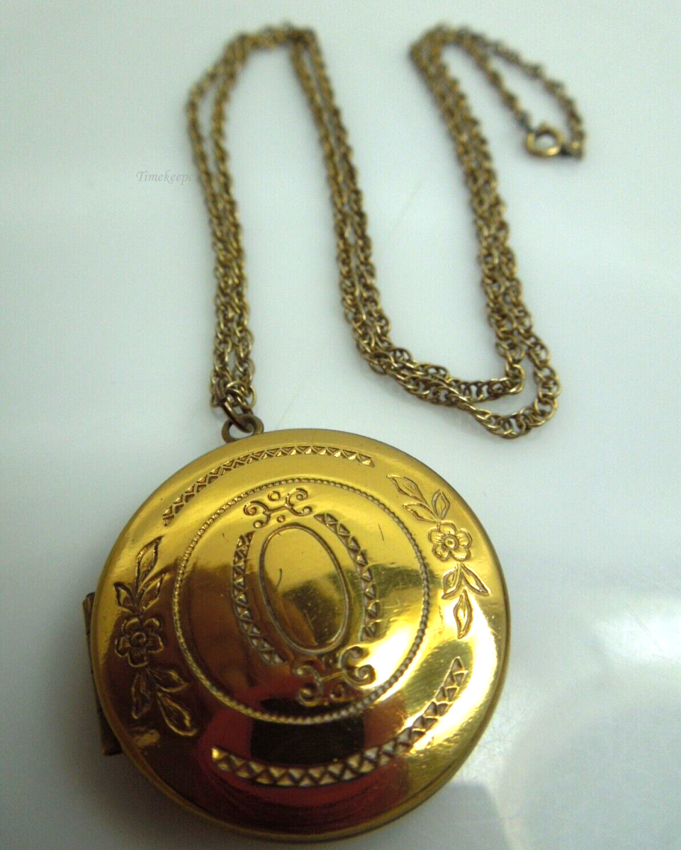 s930 Vintage Gold Filled Round Photo Pendant Necklace 24" Keepsake Jewelry