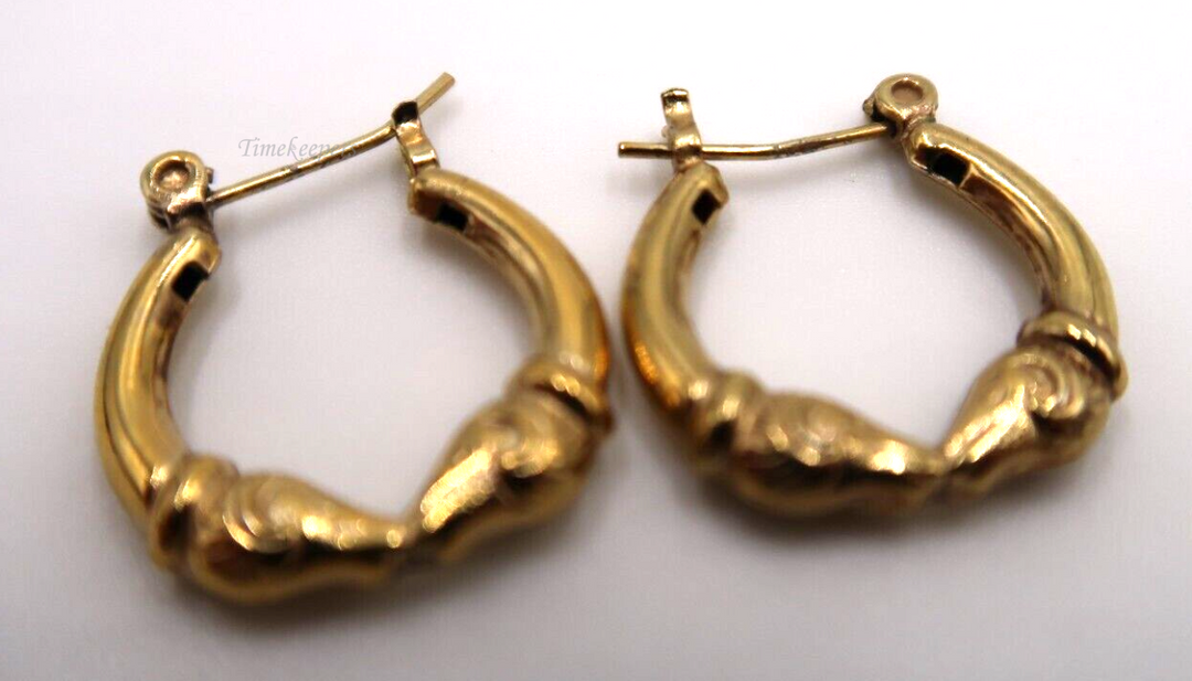 t220 Pretty Pair of Sterling Silver Gold tone Hoop Earrings