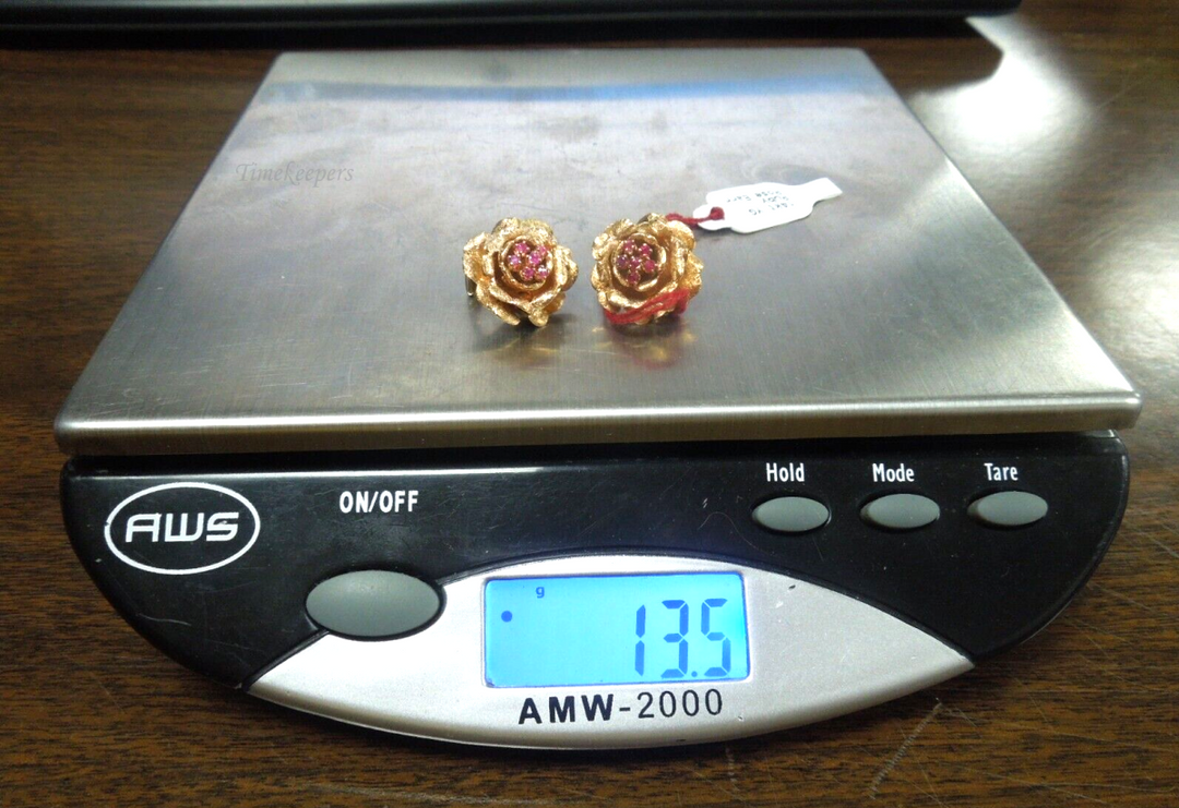 s128 14kt Yellow Rose Gold Ruby Rose Clip-on Earrings Vintage