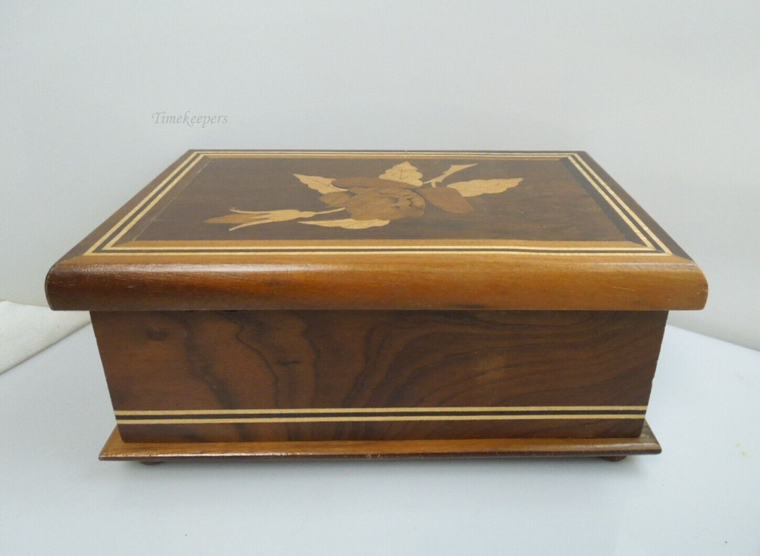  t071 Vintage Wooden Jewelry Box 3 Tone Inlaid Rose Floral 8"