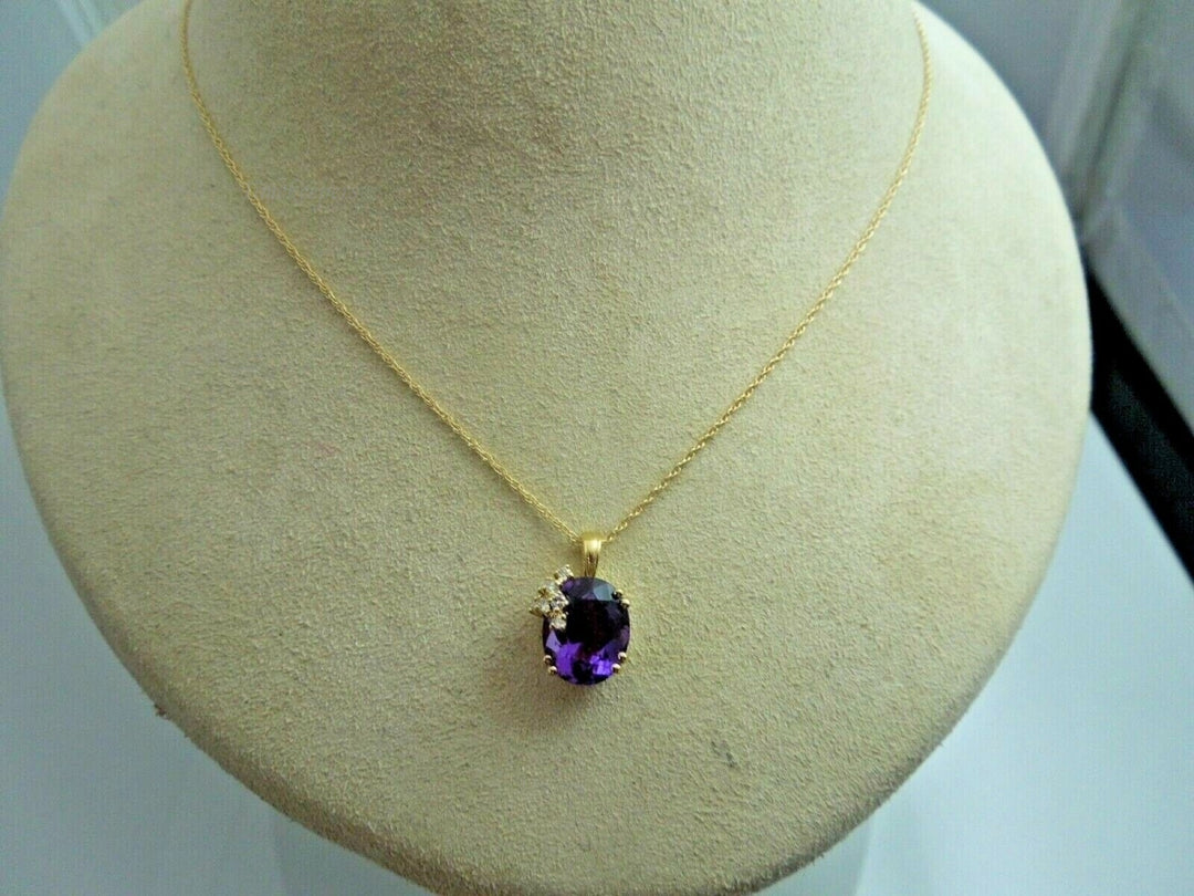 q043 Gorgeous 14k Yellow Gold Amethyst Diamond Pendant with 18" Chain