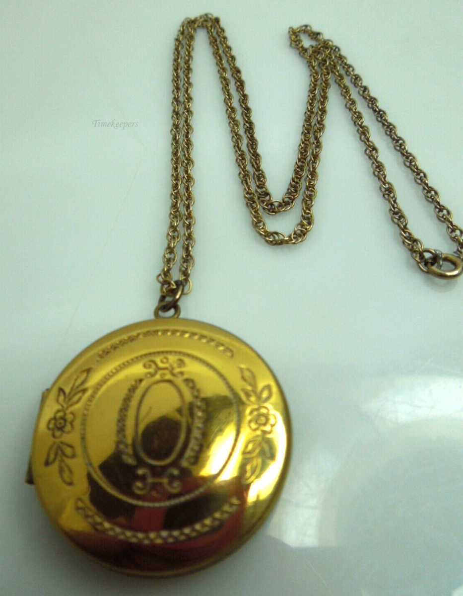 s930 Vintage Gold Filled Round Photo Pendant Necklace 24" Keepsake Jewelry