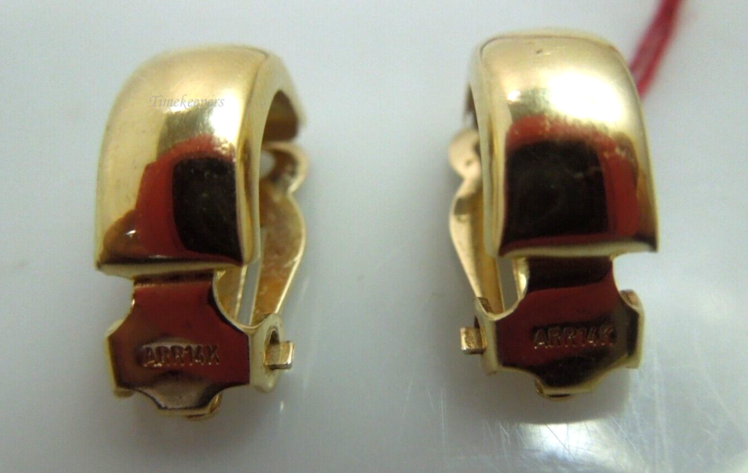 s186 Pretty Pair of 1/2 Hoop Clip On Earrings in 14kt Solid Yellow Gold Signed 2.8g