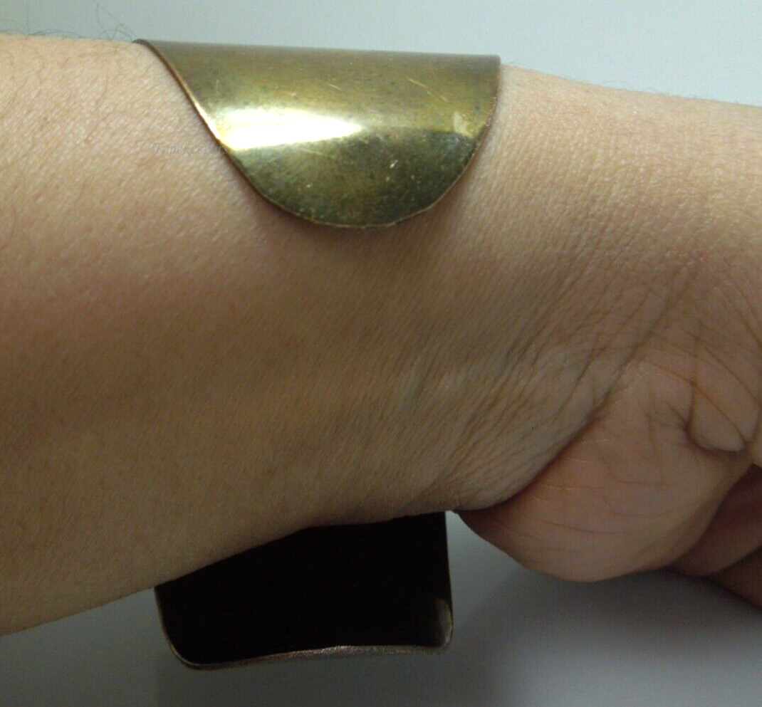 s916 Vintage Wide Copper Color Modernist Cuff Bracelet, Gifts for Her, Gifts for Women, Vintage jewelry, Valentines day gift