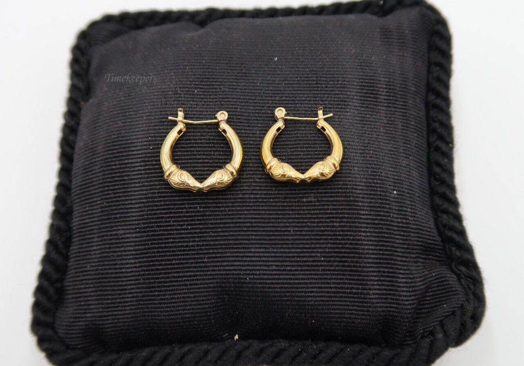 t220 Pretty Pair of Sterling Silver Gold tone Hoop Earrings