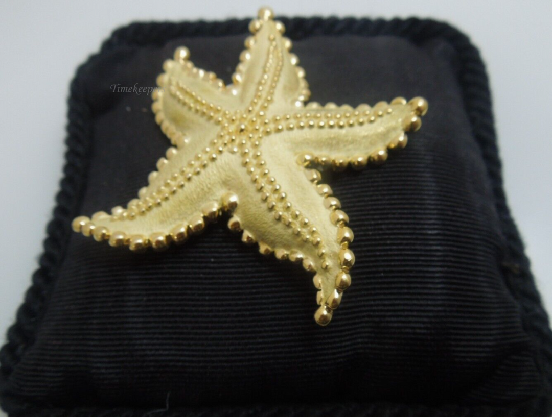 s292 Tiffany 18K Figural Star Fish Pin Signed 37.7g