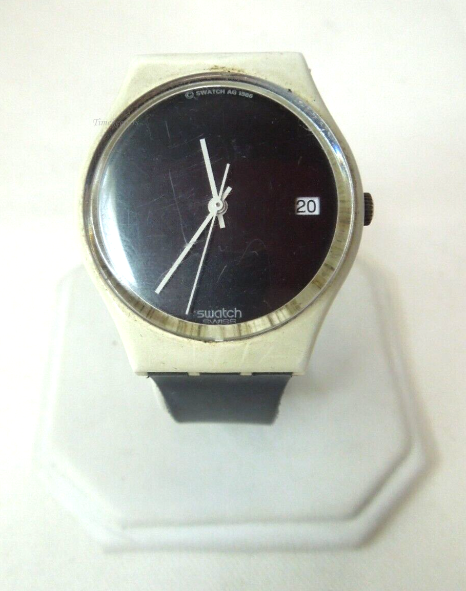 s467  Vintage Gents Swatch, 'Big Eclipse', GW400,1987 NO box, in a good, used condition